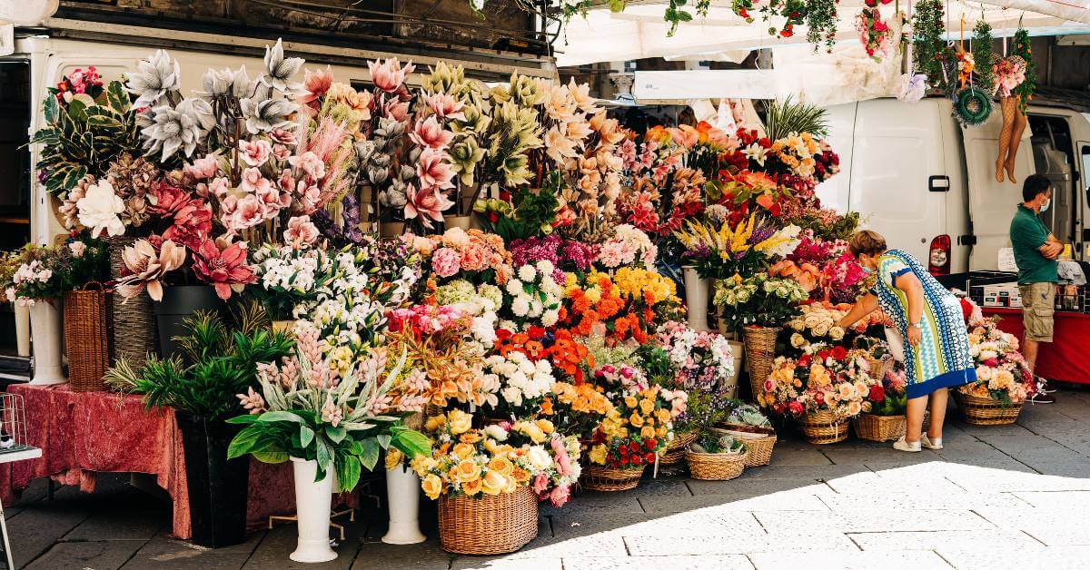 How to Open a Flower Shop: 5 Steps to Success