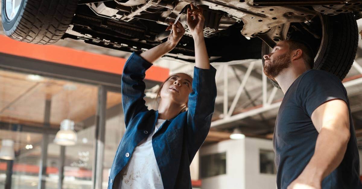 The 5 Best Outsourced Payroll Services for Auto Repair Shops